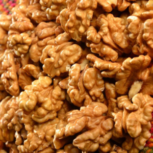 Nuez pelada mariposa extra light x 1 kg.